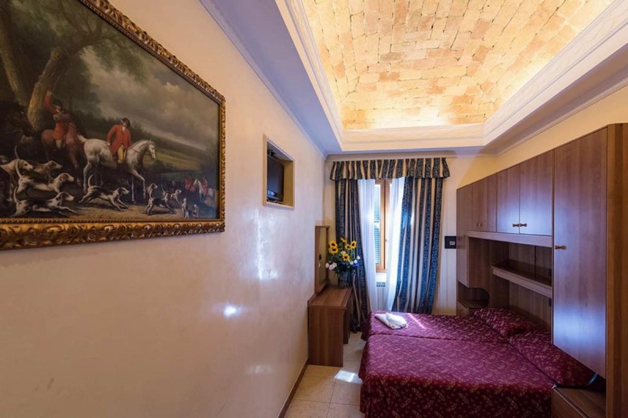 Hotel Mari 1 ローマ エクステリア 写真